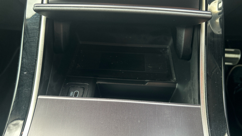 Land Rover Range Rover Evoque 2.0 D200 Dynamic SE 5dr Auto Diesel Hatchback